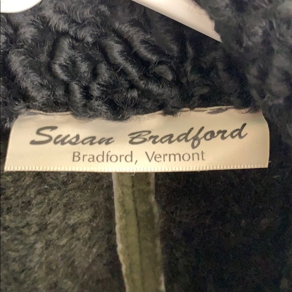 Custom made green and black long jacket - Picture 4 of 8